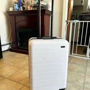 Away White Suitcase with Telescopic Handle